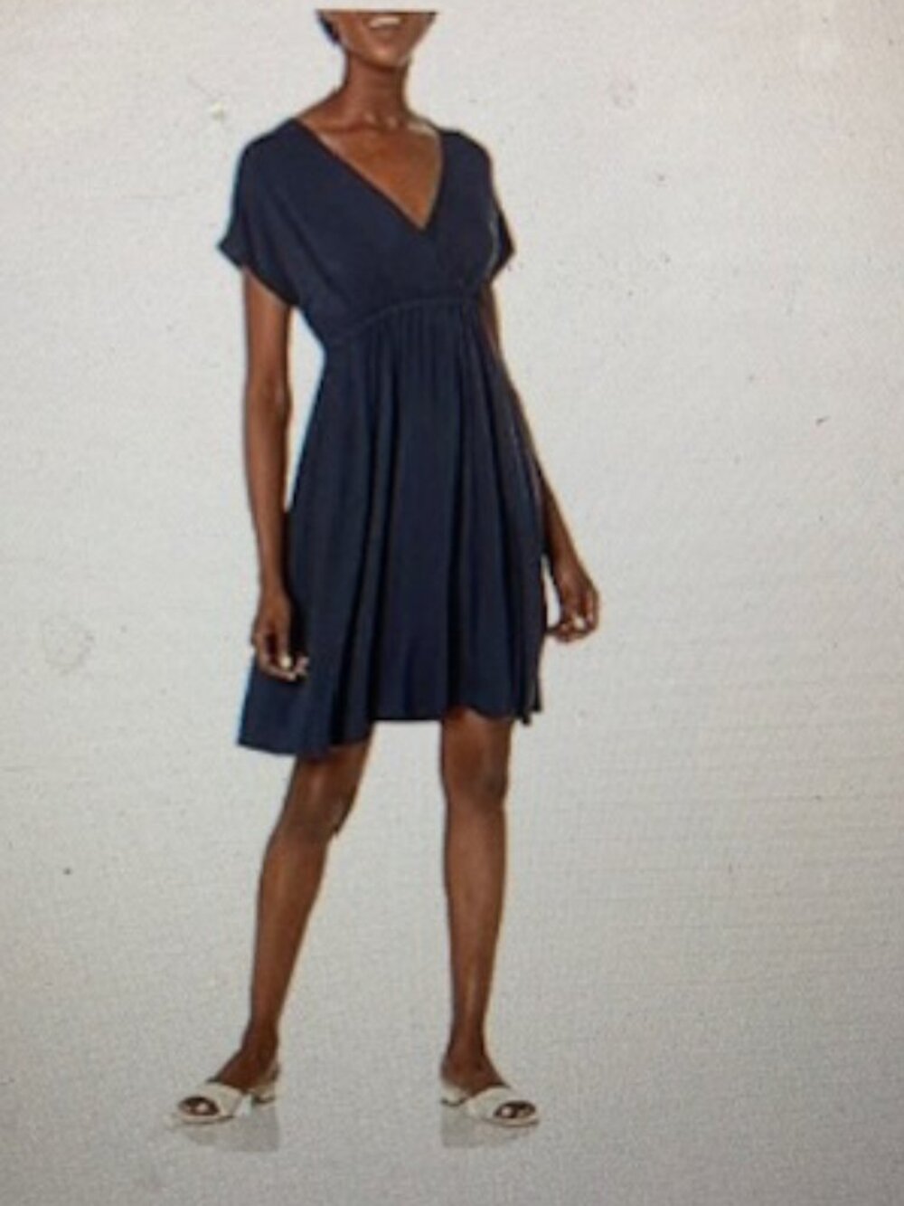 Amazon Essentials Women's Surplice V Neck Swing Dress